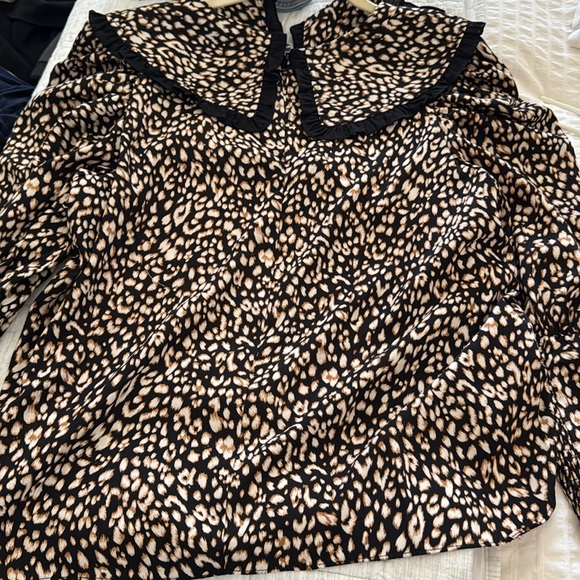 CALISTA Cheetah blouse size L - Picture 4 of 4